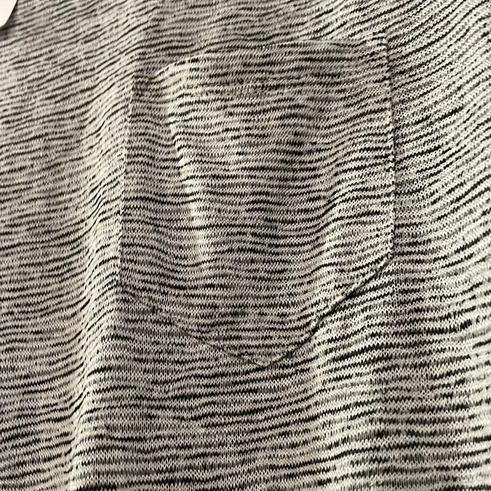 NWT! Polyester pocket tee - Picture 2 of 7